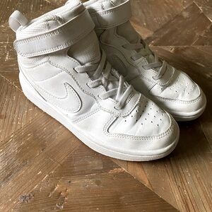 Nike Court Borough Mid 2 size 1Y excellent condition